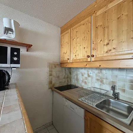 Appartement Pour 3 Avec Balcon Sud, Au Pied Des Pistes, Les Belleville - Fr-1-452-191 *